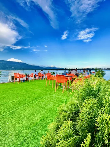 Fantasy - Boat & Infinity Pool — Tanguar Haor হাউজবোট