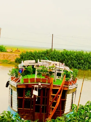 Shopno Bilash — Tanguar Haor হাউজবোট