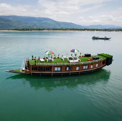 Himadri A Luxury House Boat — Tanguar Haor হাউজবোট