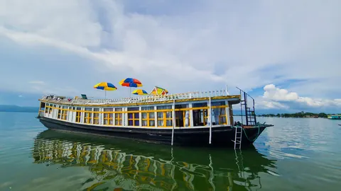 Humsafar - The Houseboat Of TPM — Tanguar Haor হাউজবোট