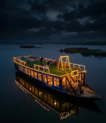 Haoriya — Tanguar Haor হাউজবোট