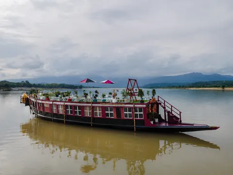 Nabab - The Haor Villa — Tanguar Haor হাউজবোট
