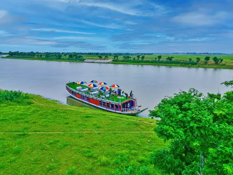 Hason Tori Houseboat — Tanguar Haor হাউজবোট
